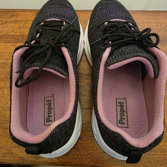 Propet Stability Fly Sneaker Size 11 X (2EE) Extra Wide Women's Like New - Picture 4 of 8